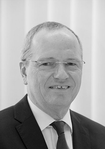 This image shows Prof. Dr.-Ing. Hansgeorg Binz