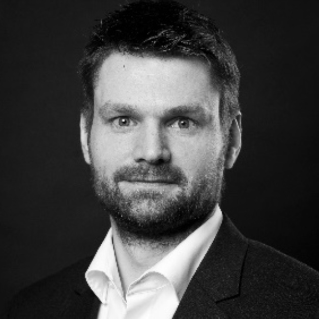 This image shows PD  Dr.-Ing. Marc Linder