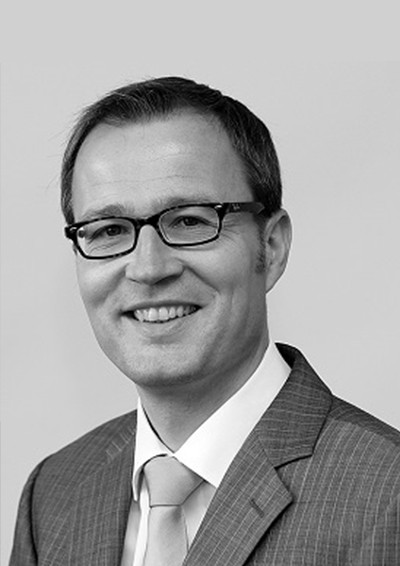 This image shows Prof. Dr.-Ing. Peter Middendorf